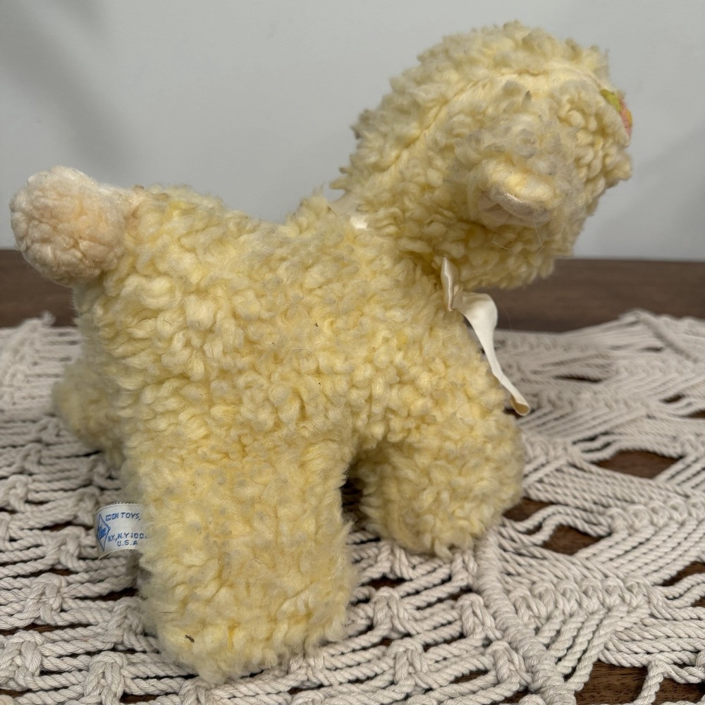 Vtg Eden Stuffed Lamb Rattle Lullaby Plush Standing Neck Bow Flower Eyelashes - Picture 3 of 9
